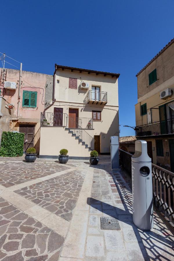 Zeus Atabyrios 2 - Monolocale - B&B