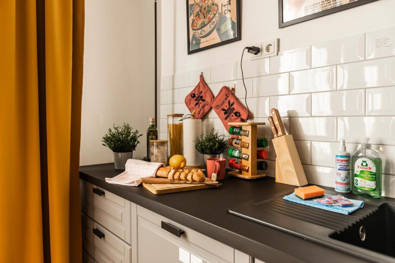 Klassen Stay - Exklusives Loft - XXL Leinwand - 4 km Messe, 1,5 km HBF - Chambres d'hôtes Essen