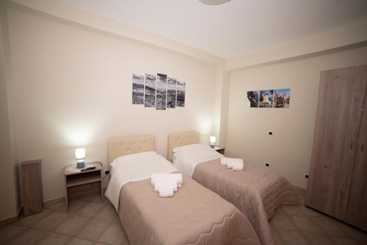 Deluxe Double or Twin Room with Mountain View