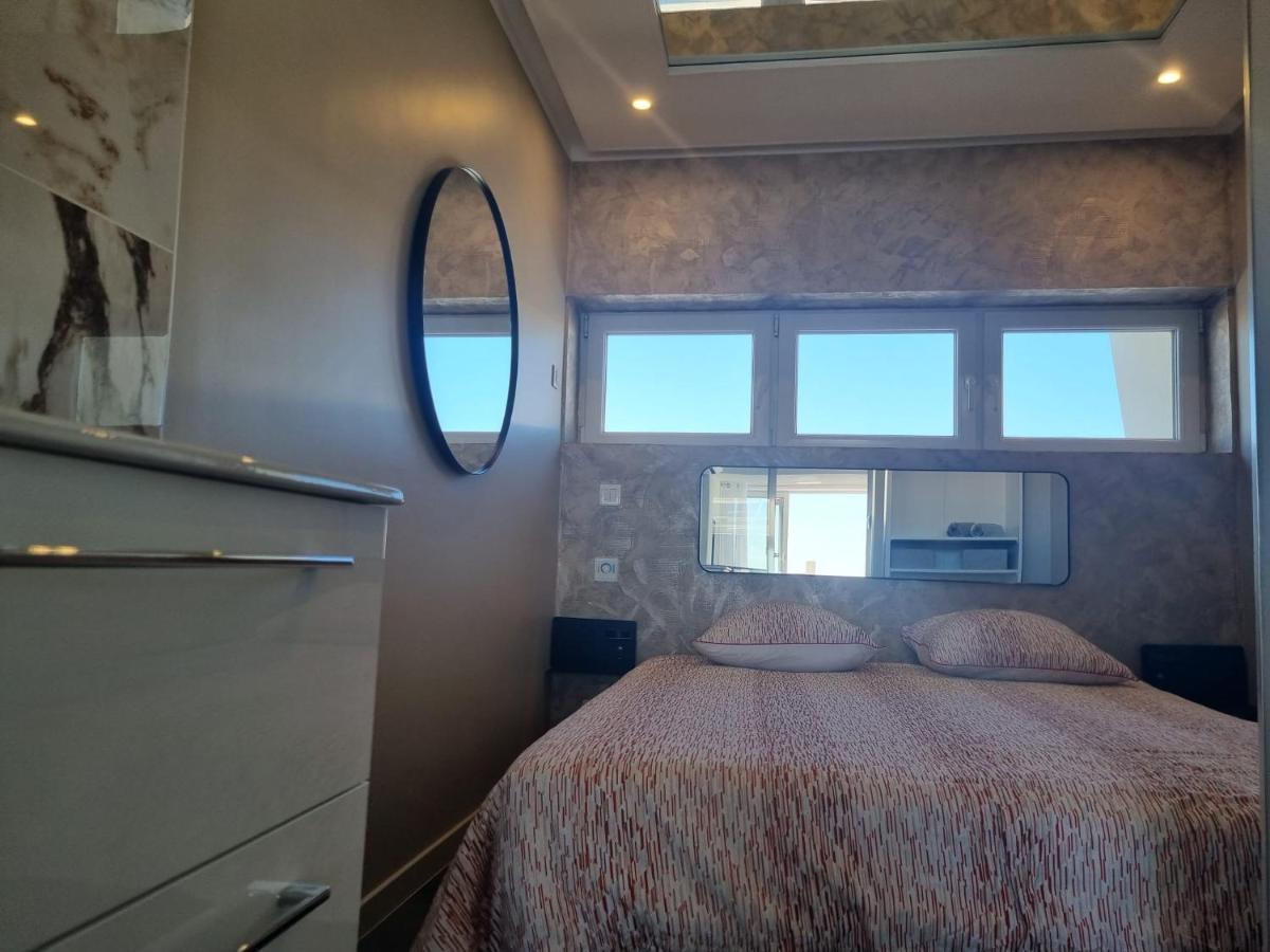 Studio Appartement met Uitzicht op Zee