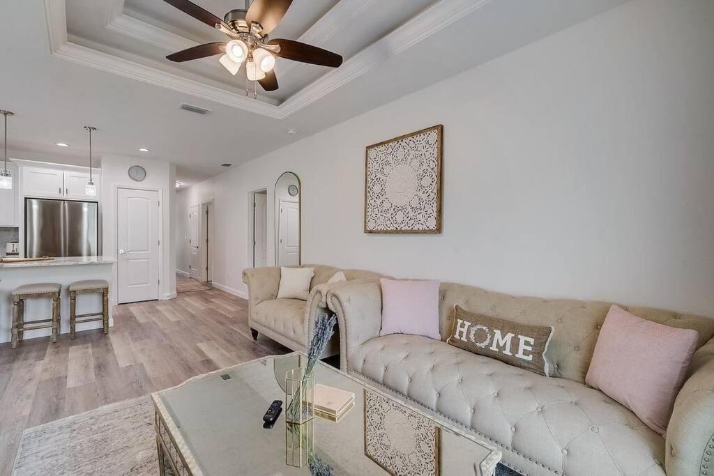 South West Florida Family Home, 3 Bedroom,2 Bathroom, King bed suite, Close to Beaches, Parks, Fishing, Golfing, Kayaking - B&B