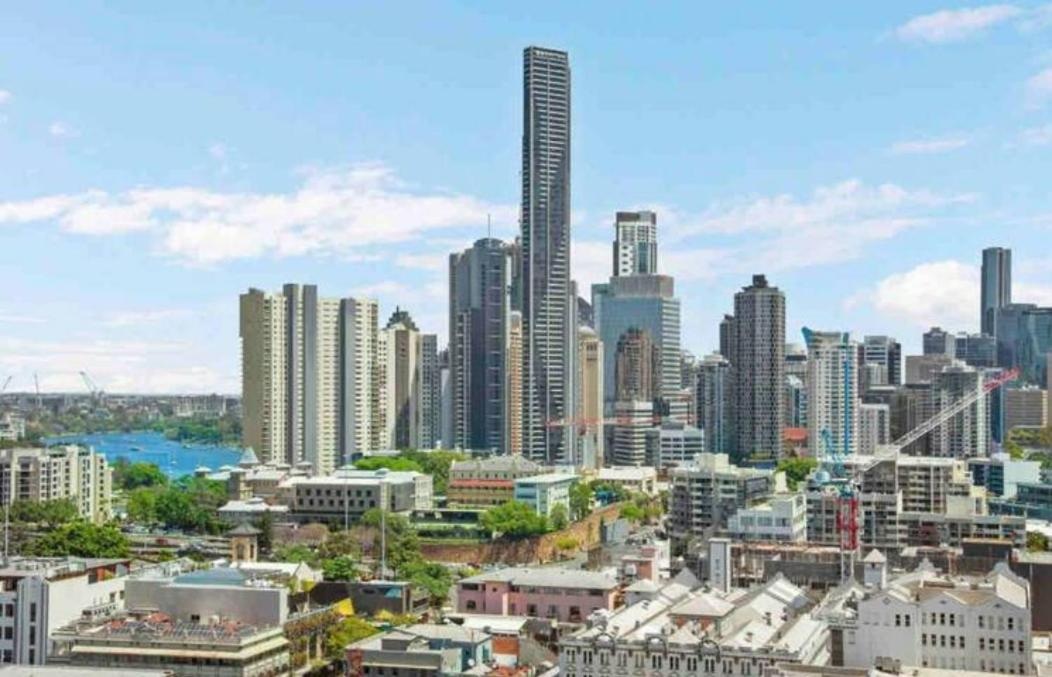 New 3 Bed Penthouse Resort style complex - B&B Brisbane