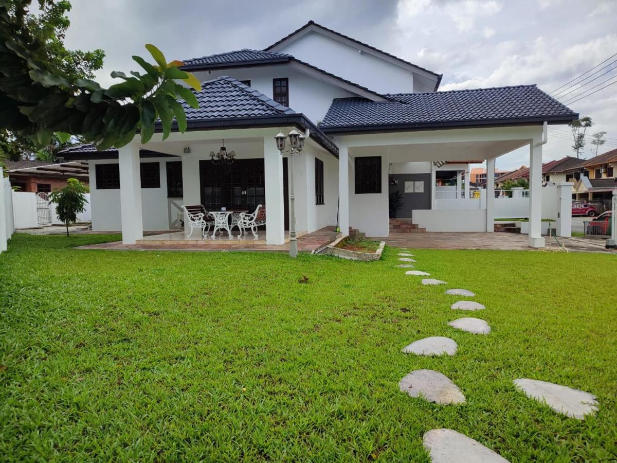 Casablanca Holiday Home with BBQ Pit - Ferienwohnung