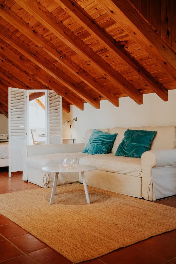 Mares - Atic - B&B Torre del Mar