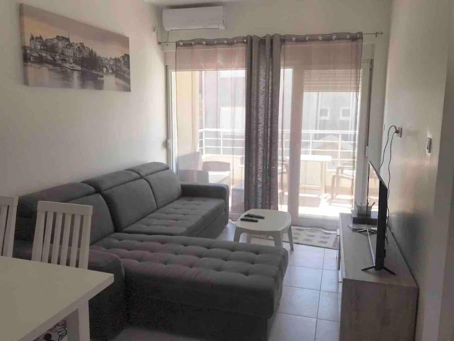 Très beau 2 pièces dans la jolie ville de Bijela - Appart numéro 6 - Ferienwohnung