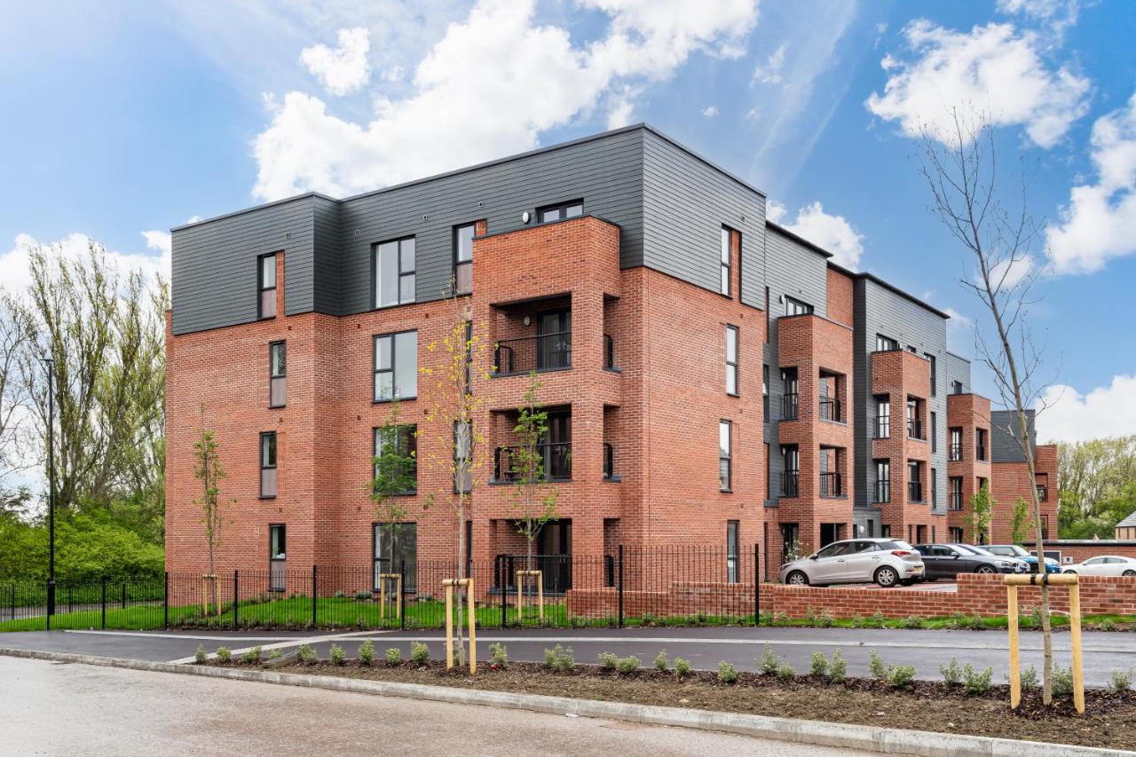 Fortified Luxury Apartment with Balcony and free parking - B&B