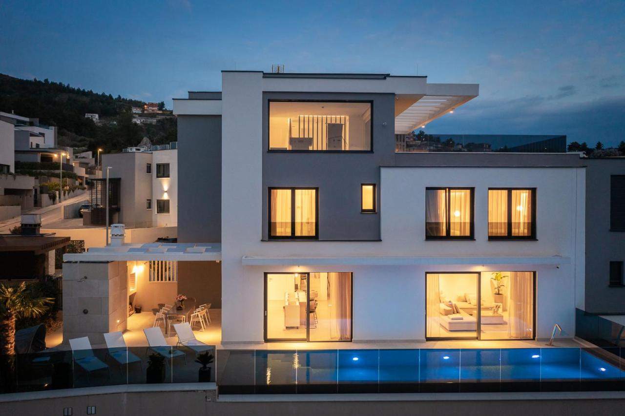 www VillaGoldenHill com - B&B