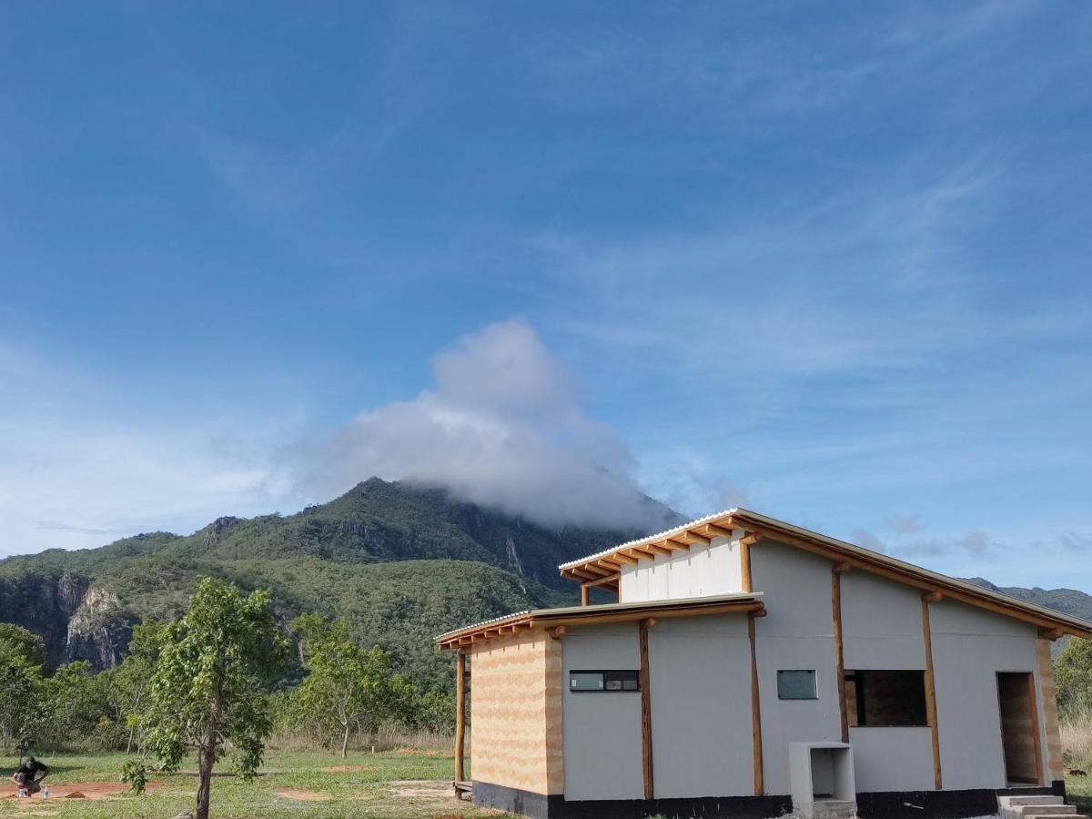 Villa Taipas - Chalé Iepê - B&B