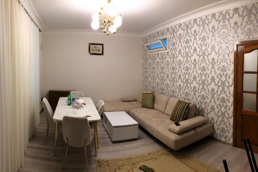 B&B Baku - Best location comfy apartment - Bed and Breakfast Baku