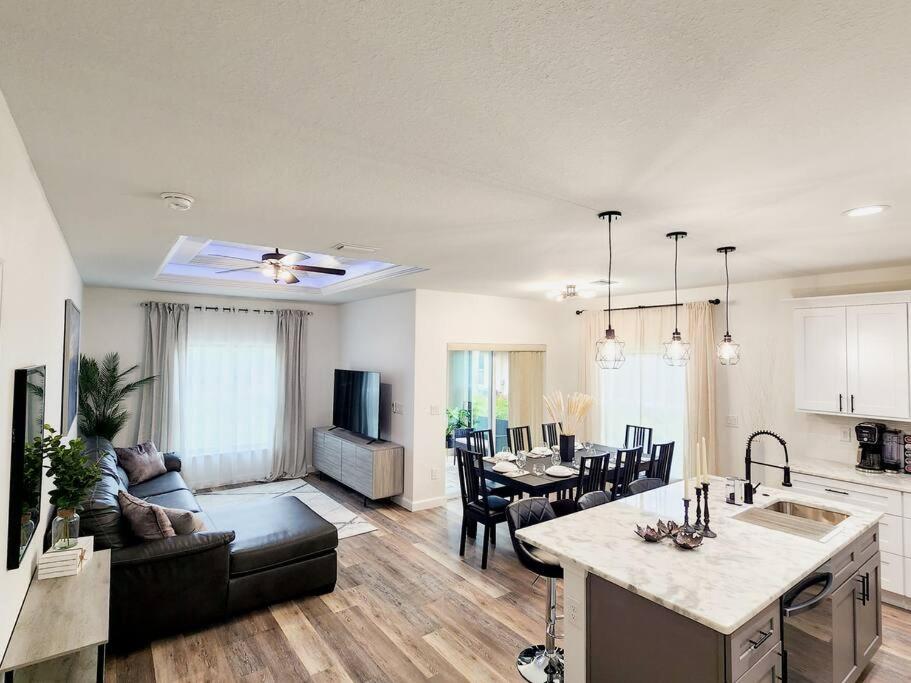 Beautiful family vacation house - B&B