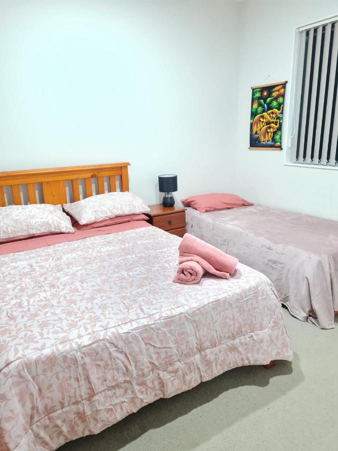 B&B Auckland - Fantastic Homestay- 2 Bedroom unit - Bed and Breakfast Auckland