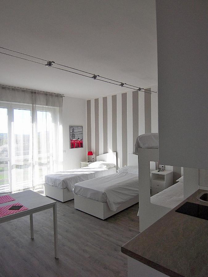 Family Room with Mountain View