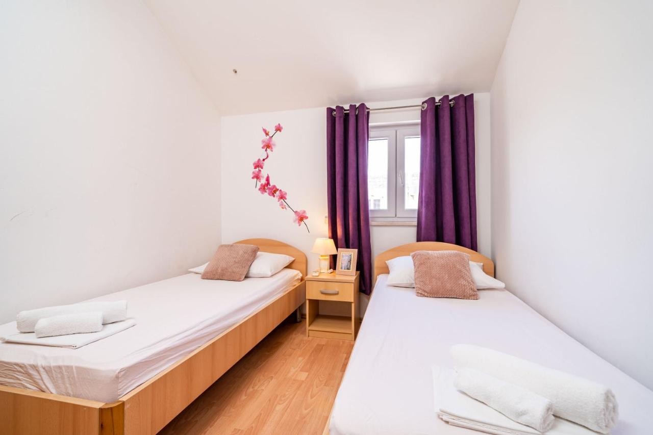 Appartamento con 3 Camere da Letto