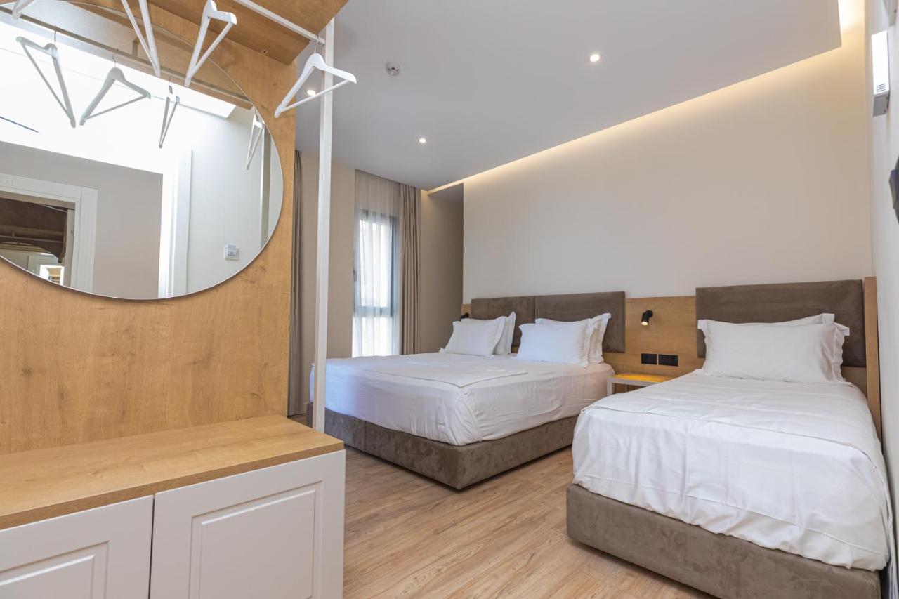 Triple Room with Side Sea View