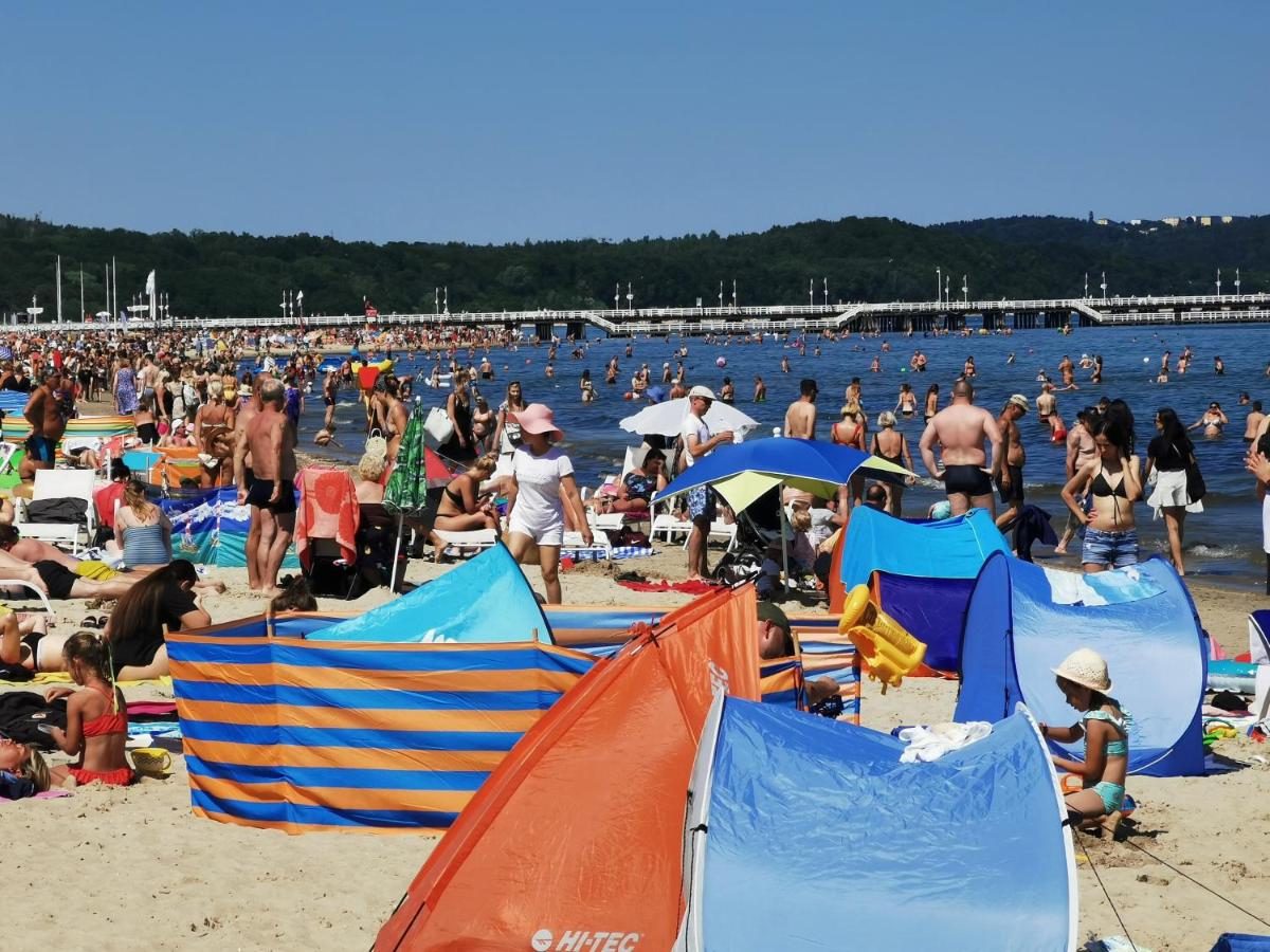 H2O apartament z balkonem i garażem, 300m plaża - Chambres d'hôtes Sopot