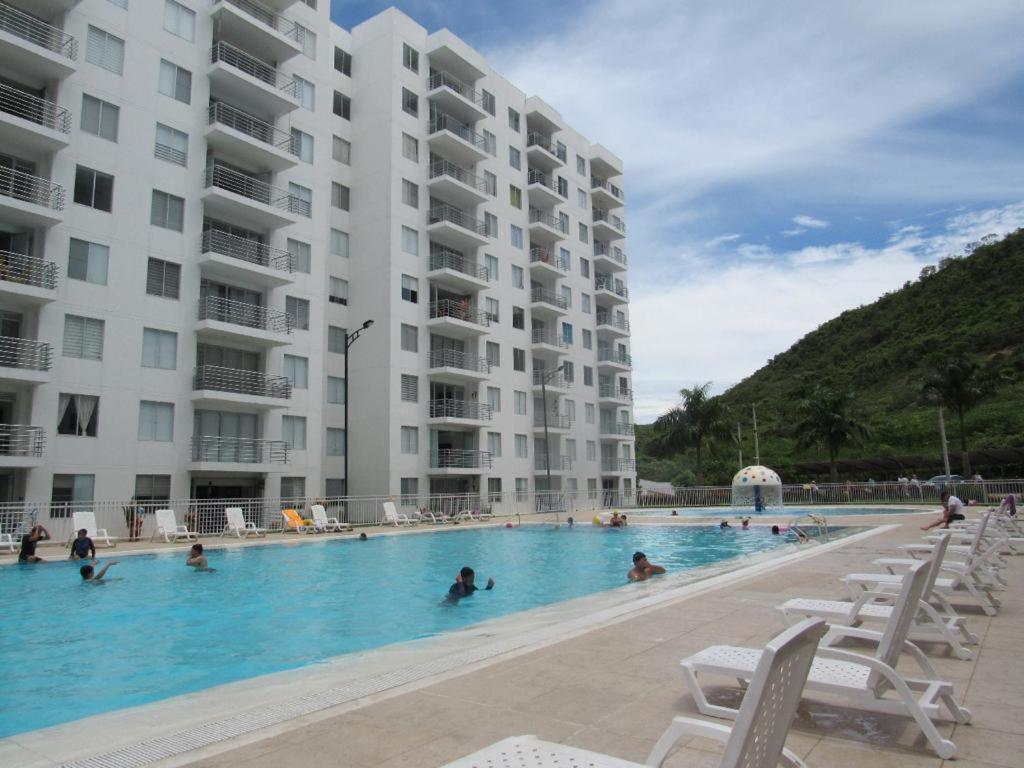 Apartamento agradable para disfrute y relajación - Ferienwohnung Girardot