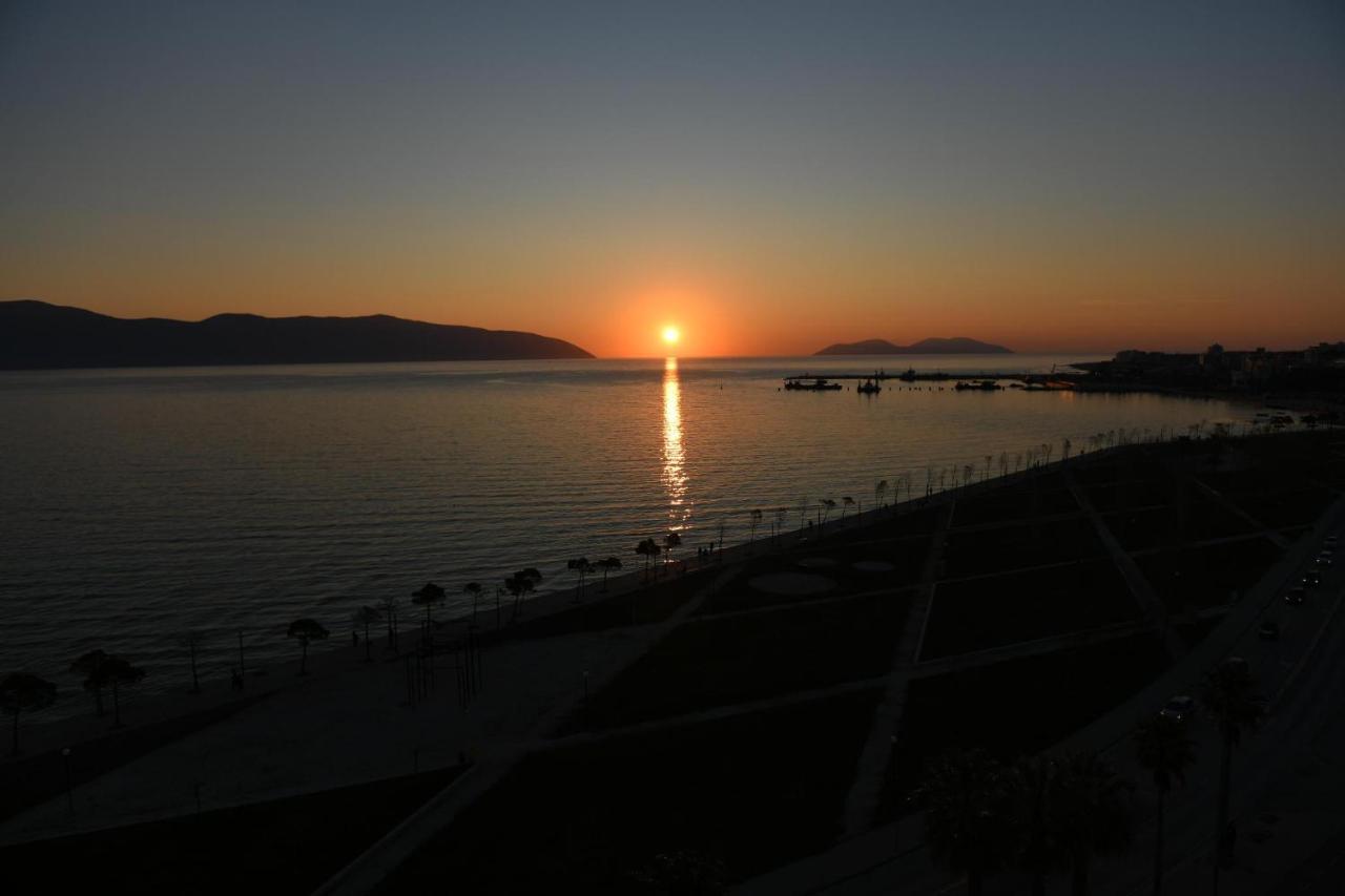 Sunset View Lungomare - B&B Valona