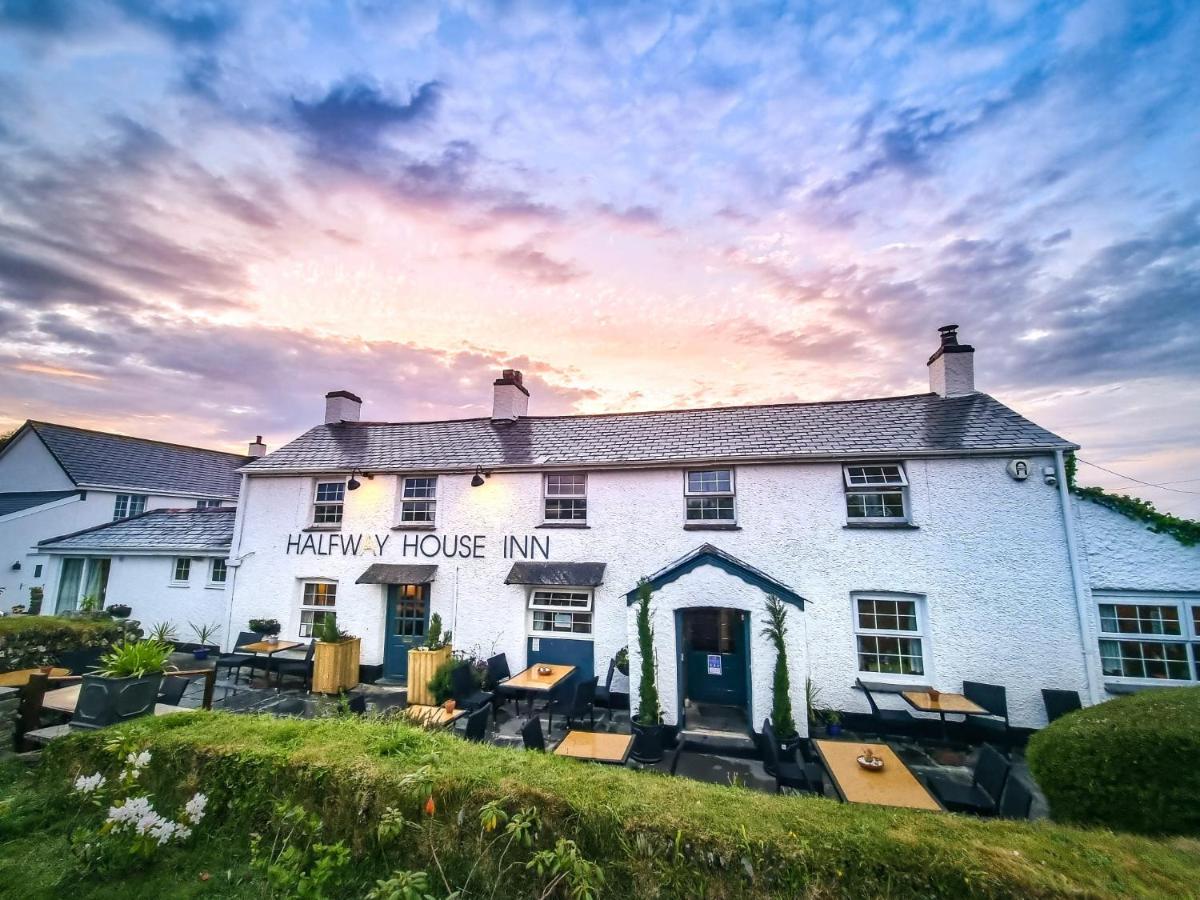 B&B Wadebridge - Halfway House Inn - Bed and Breakfast Wadebridge