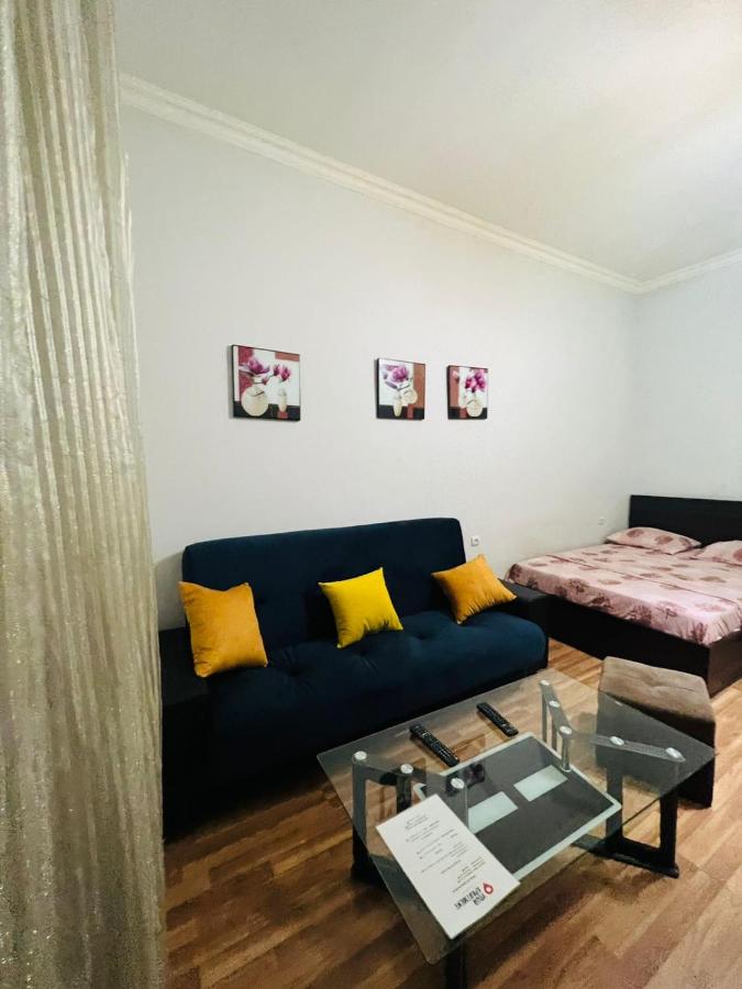 B&B Yerevan - Apartment on Bagratuniats Street - Bed and Breakfast Yerevan