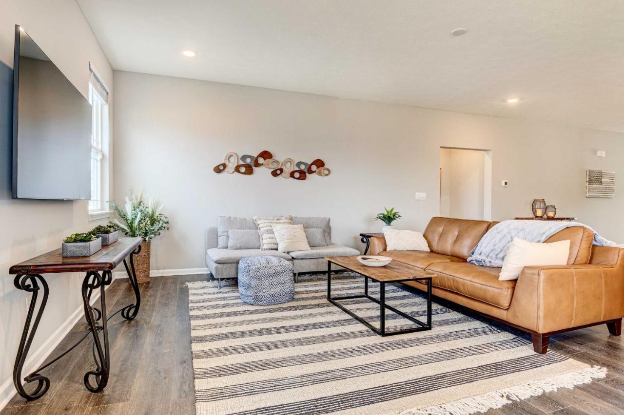 Spacious Home with Patio Near Fishers! - B&B