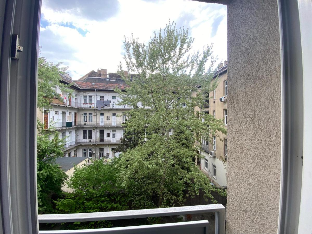 Márton Residence with FREE PARKING - B&B