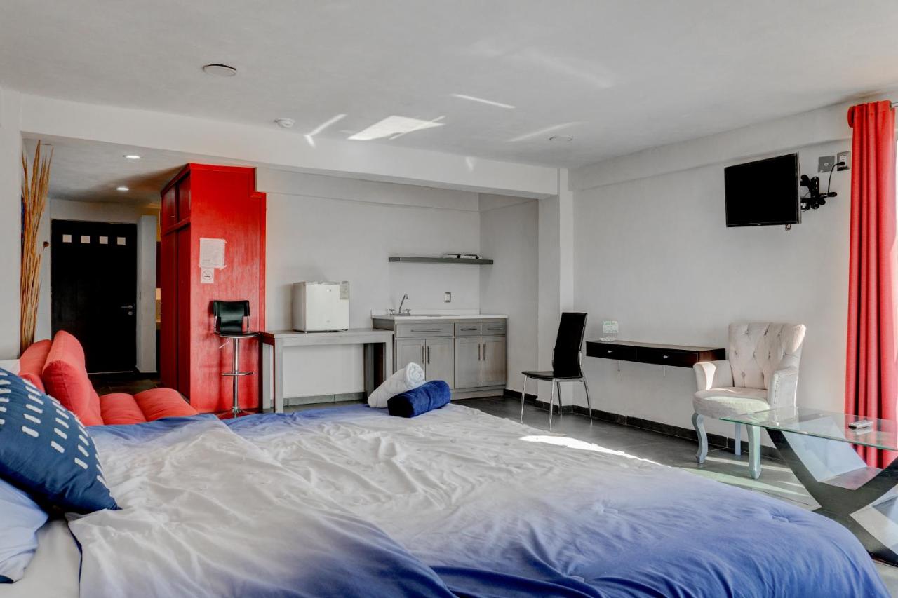 Triple Room with City View