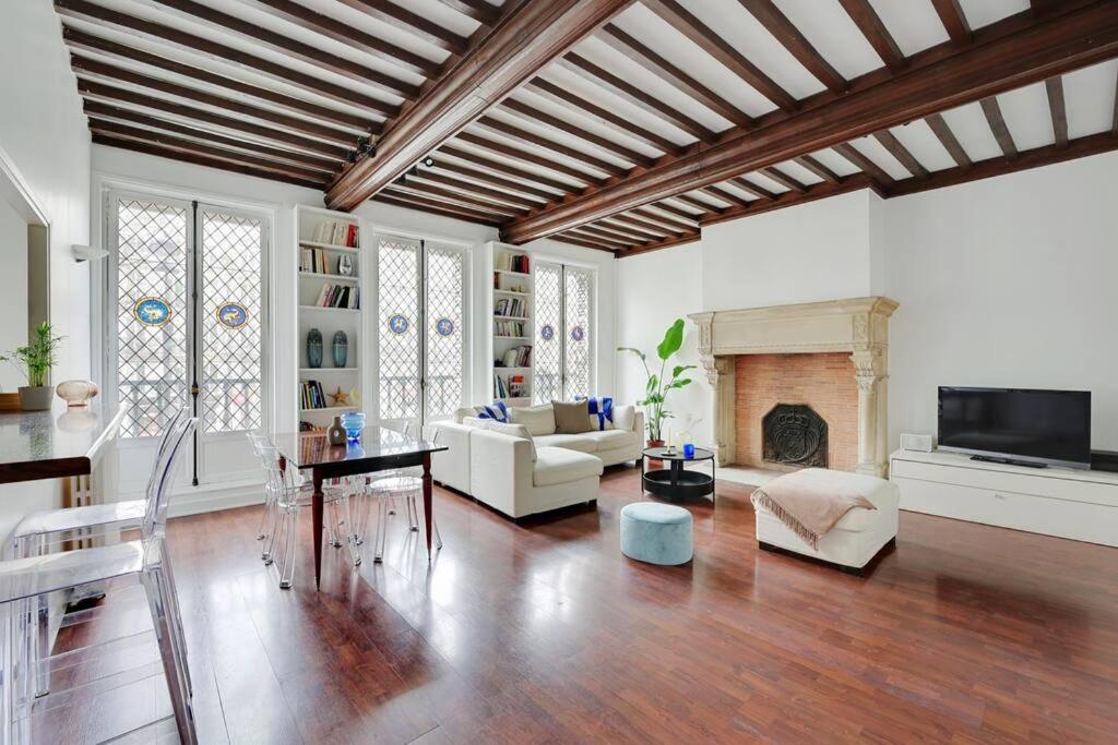 GemBnB Luxury Apartments - Beaumarchais - Chambres d’hôtes