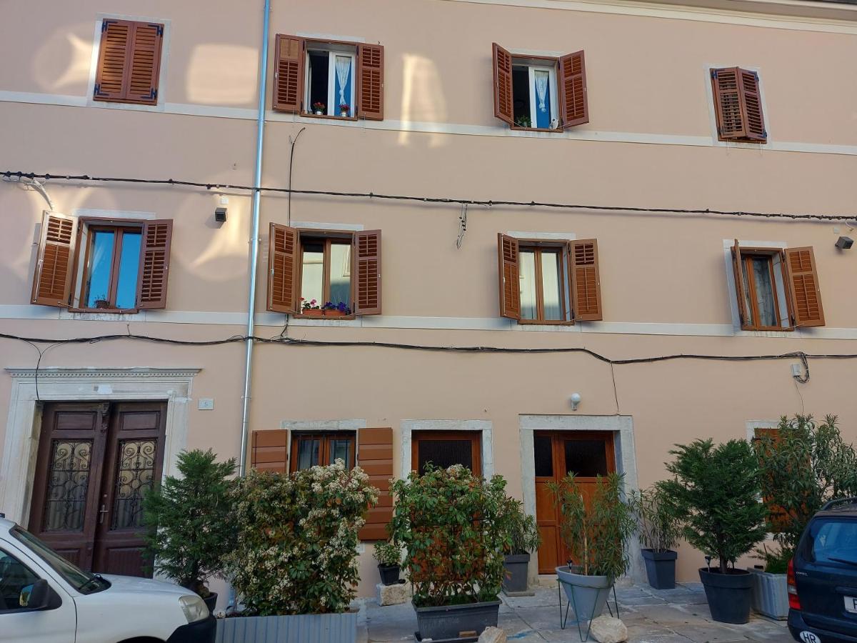 Apartment Irma - Ferienwohnung Pula
