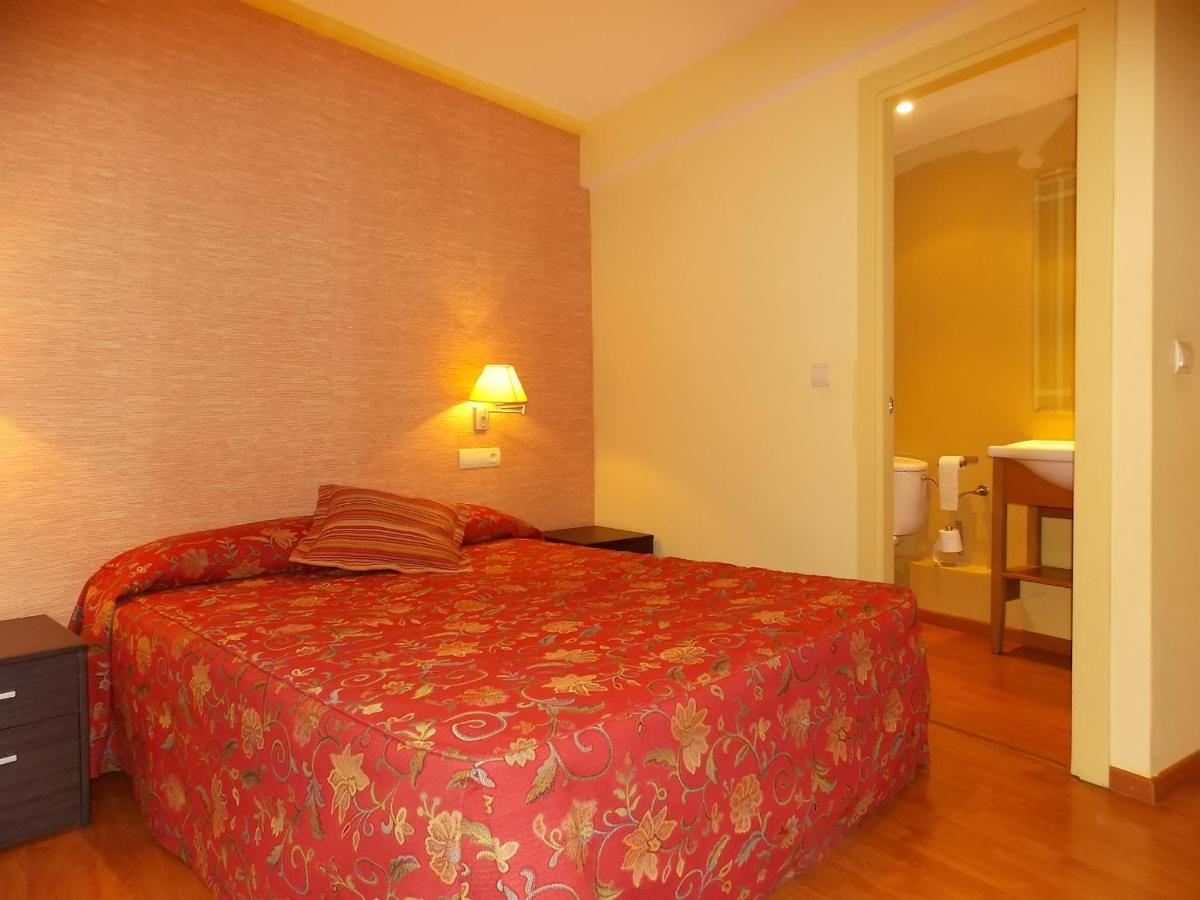 Two-Bedroom Apartment (4-6 Adults)