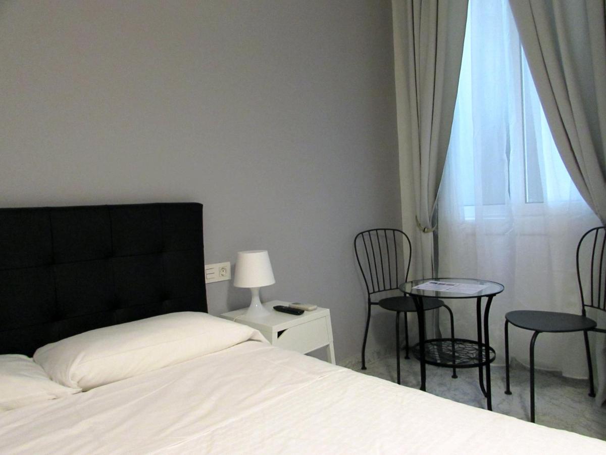 Habitación Doble Básica con baño privado