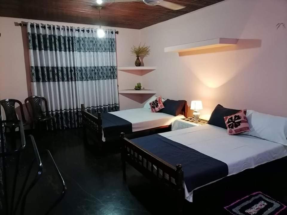 Vierbettzimmer mit Bad