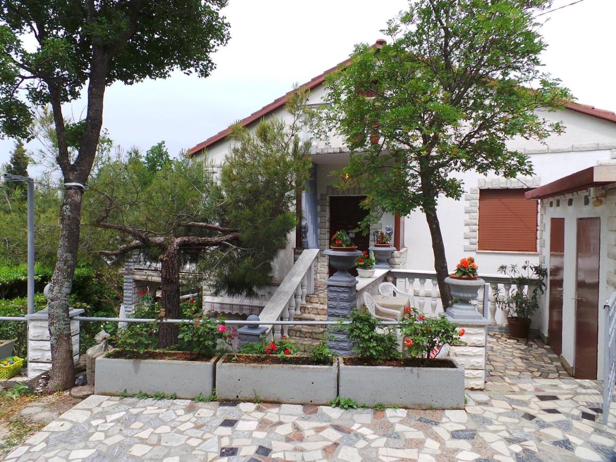 B&B Jablanac - 2 L - Bed and Breakfast Jablanac