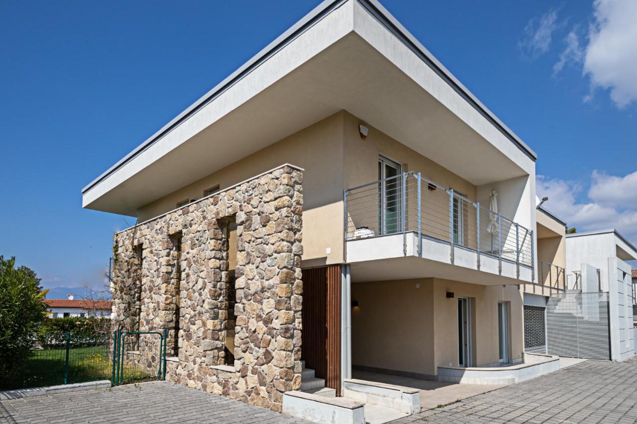 VILLA JULIA - Regarda Travel - B&B