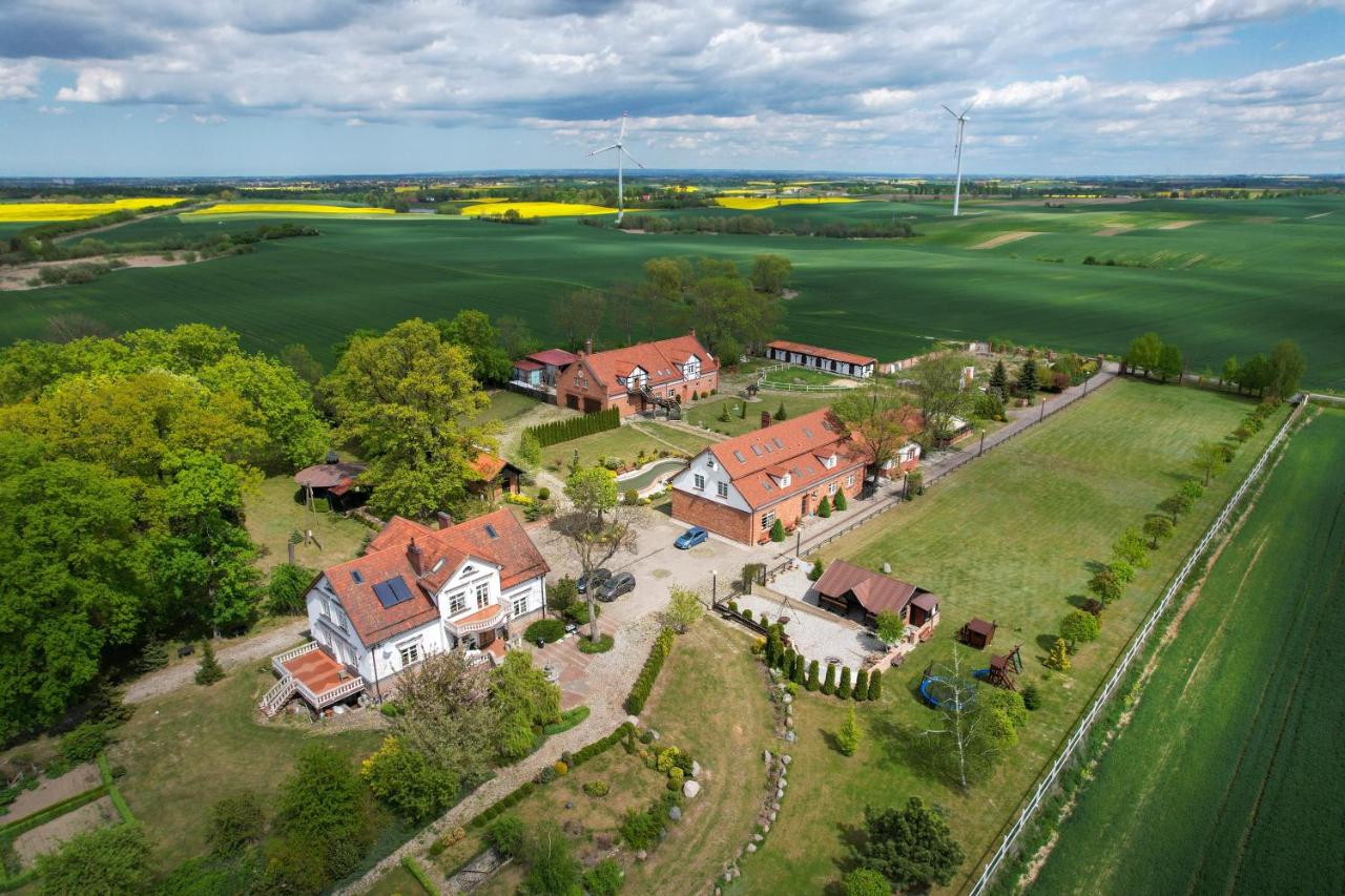 B&B Gościszewo - Dworek u Leszczyńskich - Bed and Breakfast Gościszewo