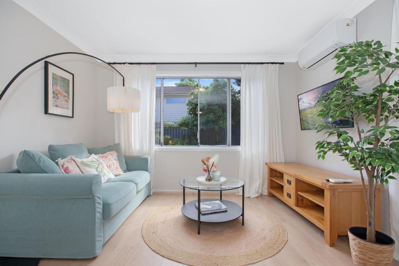 The Forest Nest - private garden studio - B&B Forestville