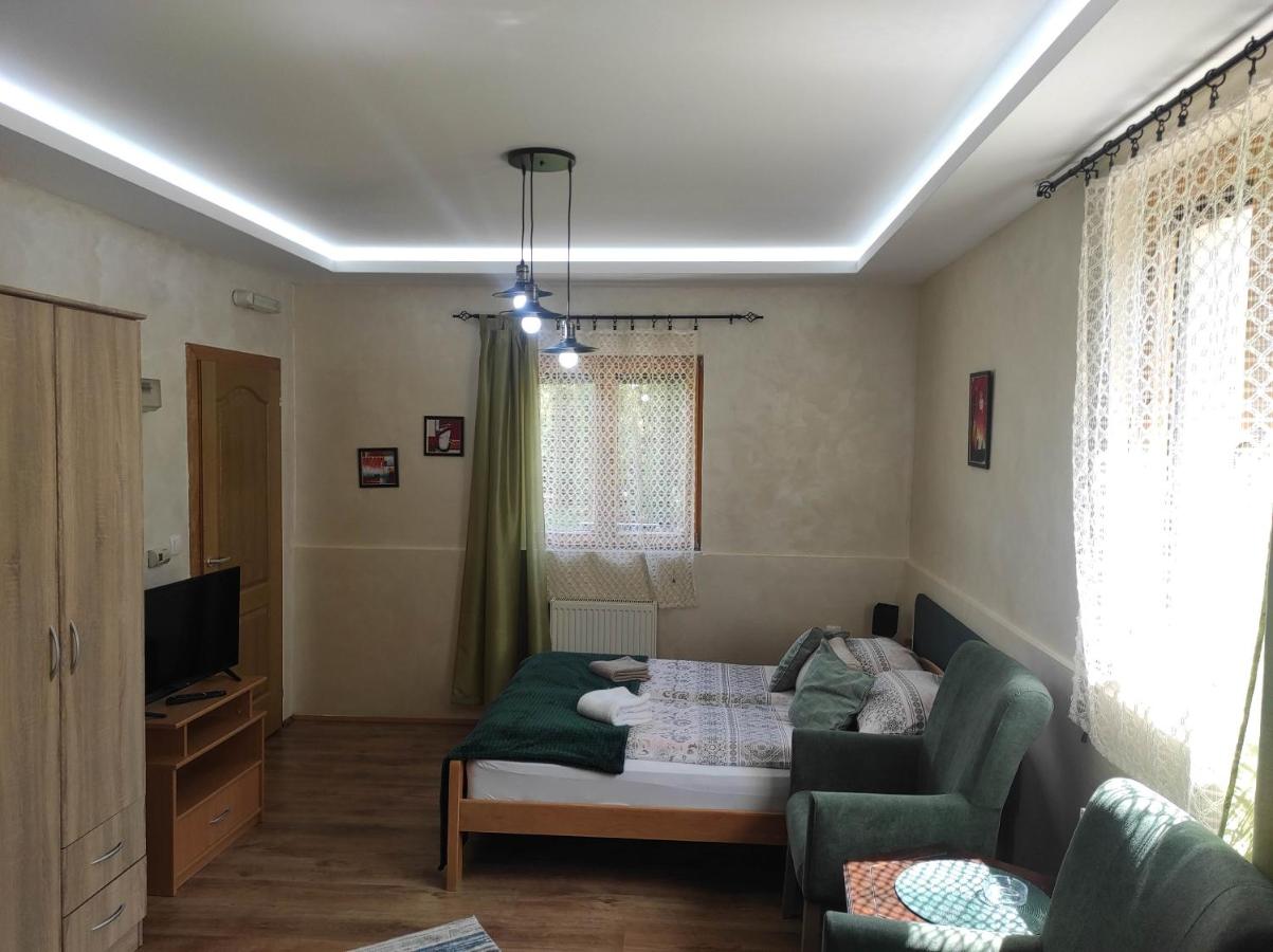 Deluxe Double Studio