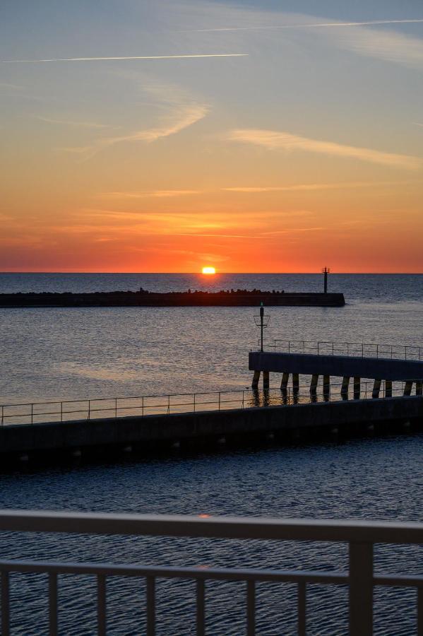 Sunset Boulevard 1 apt 9 Bulwar Zachodzącego Słońca 1 w Marina Royale - B&B Darłówko