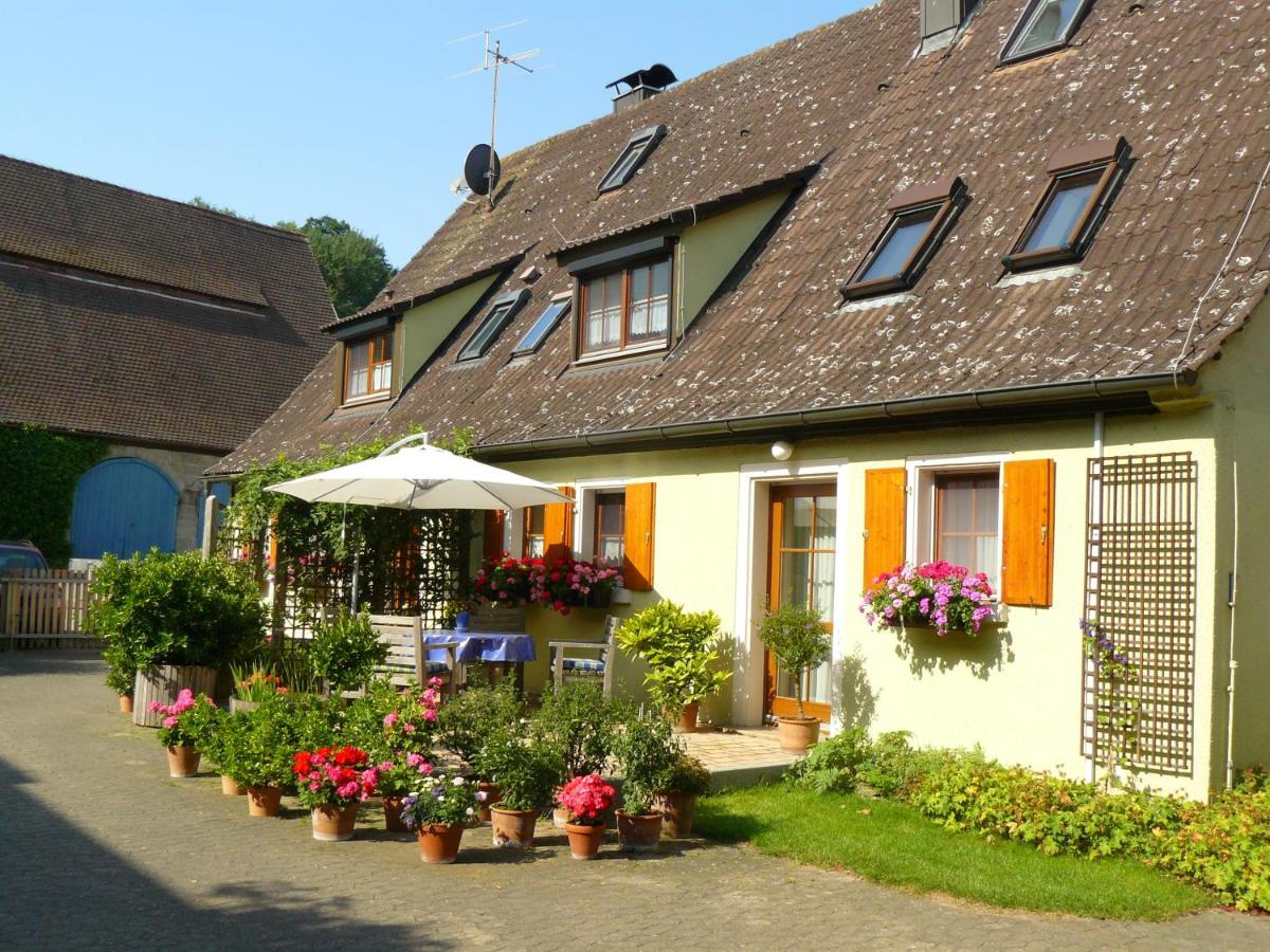 B&B Pfofeld - Gästehaus am Brombachsee - Bed and Breakfast Pfofeld