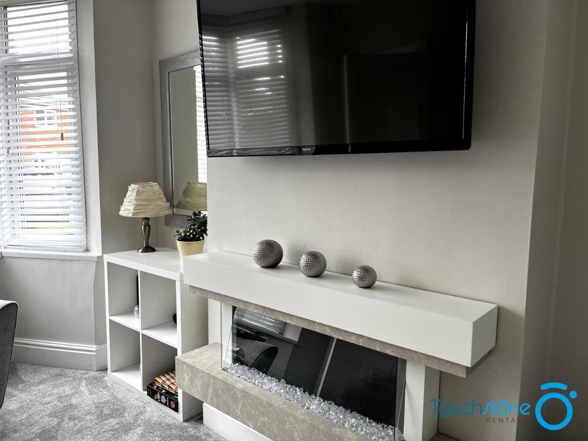 Cosy Home near to HS2, Airport, Solihull, NEC, M42 - B&B Sheldon