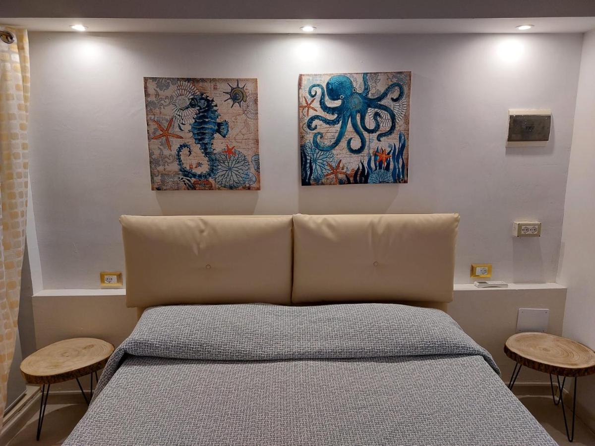 Rea - le due Lune - B&B Lampedusa