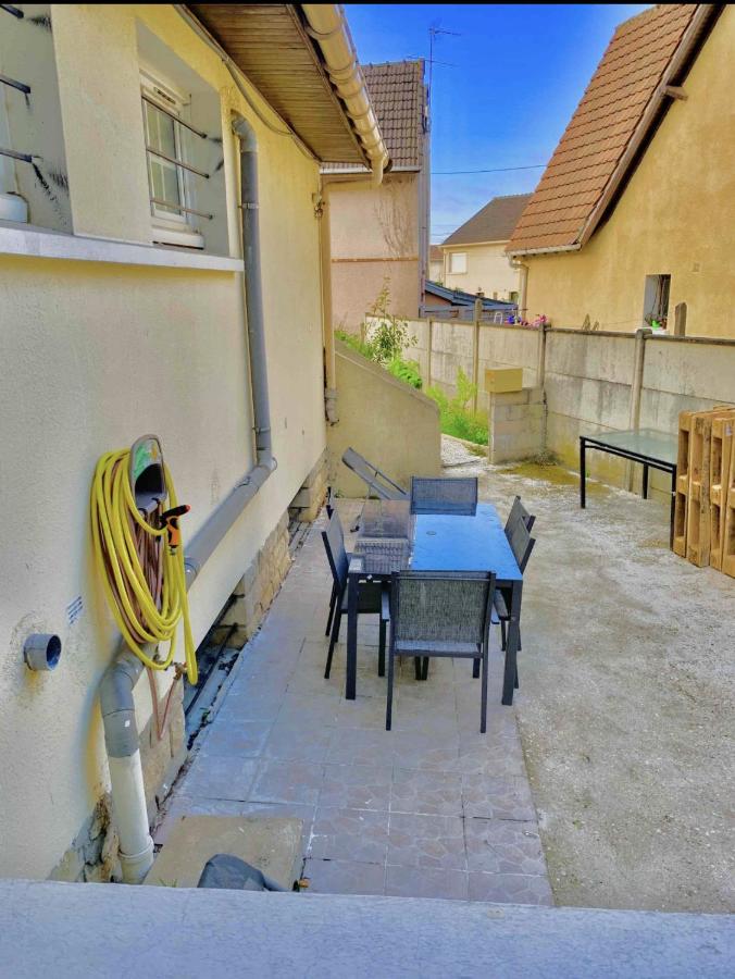 Appartement cosy proche Roissy CDG Astérix DisneyLand Paris - B&B