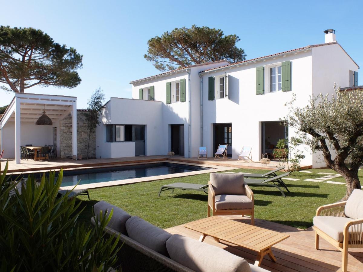 Villa Les Pins étoilés - 100m de la plage à La Couarde sur Mer - B&B
