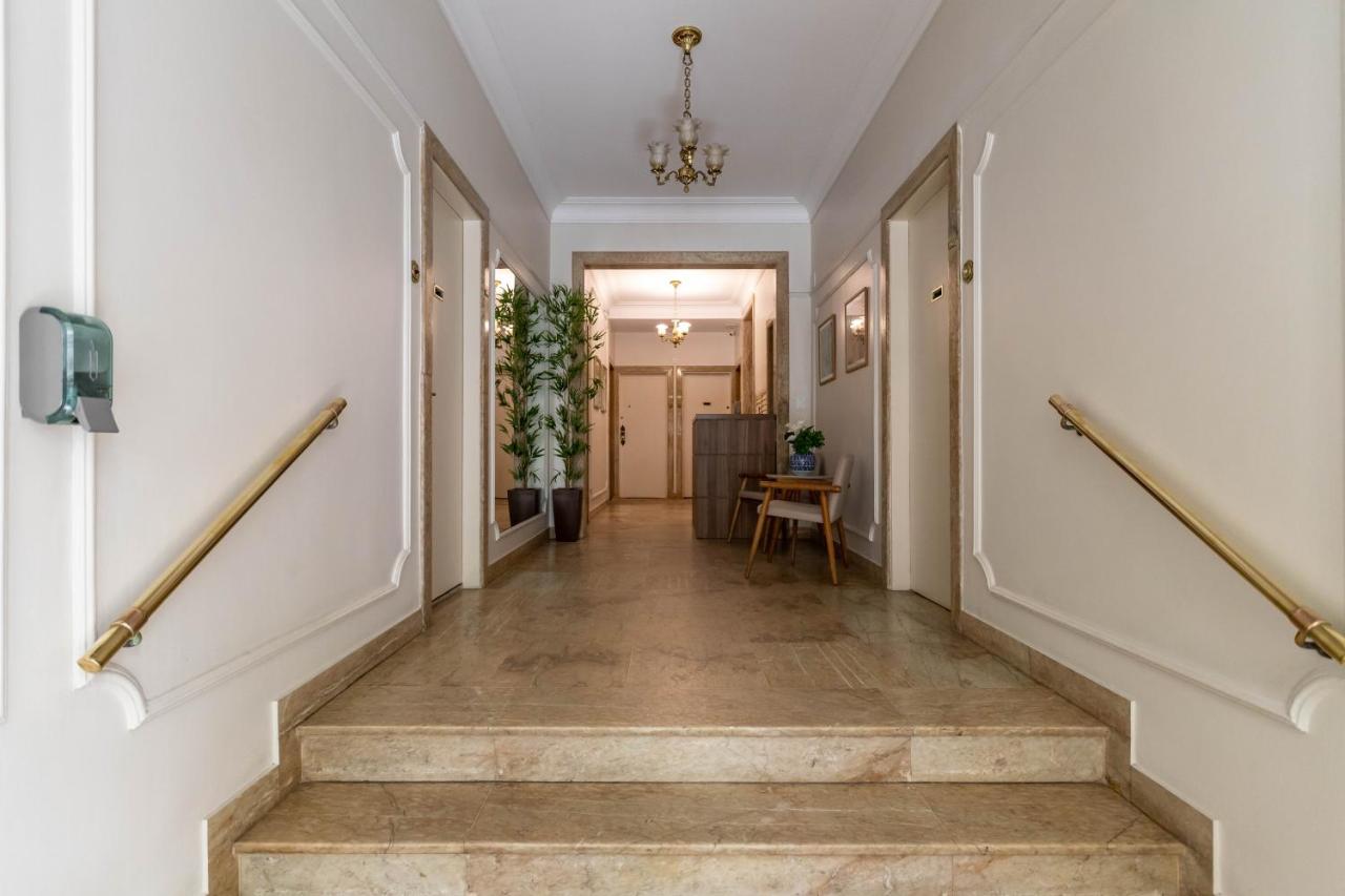 REQUINTE 2 QUARTOS EM COPACABANA - Bed and Breakfast Rio de Janeiro