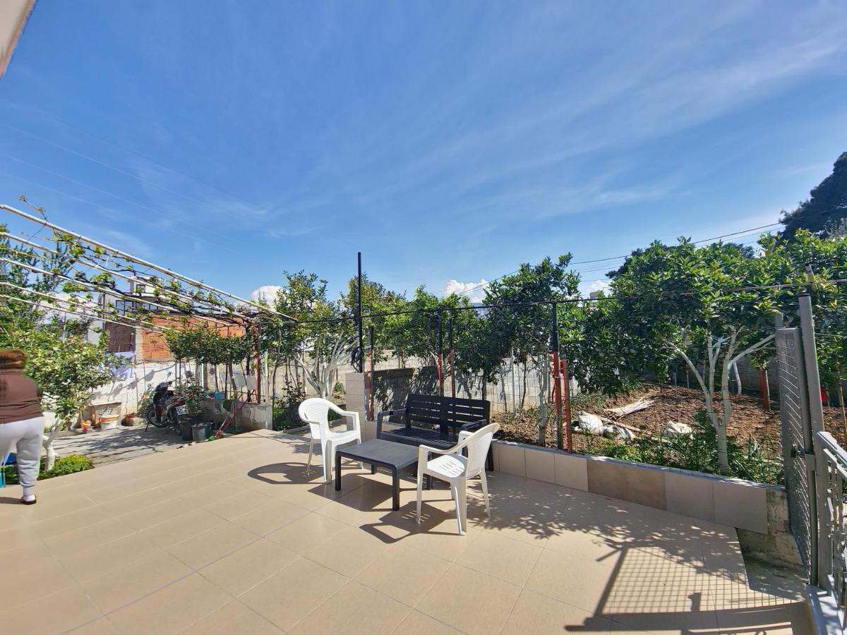 Villa Malaj - B&B Vlorë