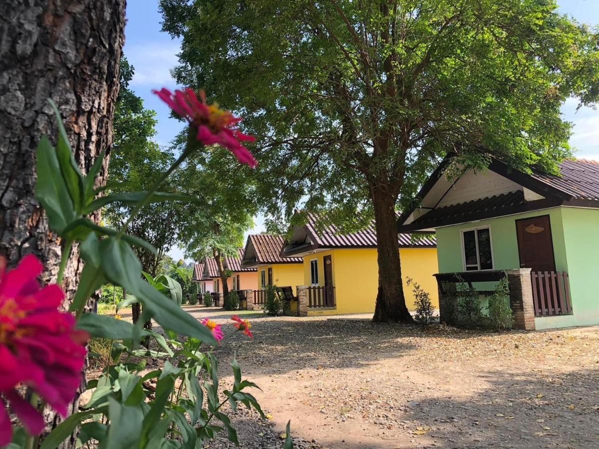 Ban Rai Plai Na บ้านไร่ปลายนารีสอร์ท - Bed and Breakfast