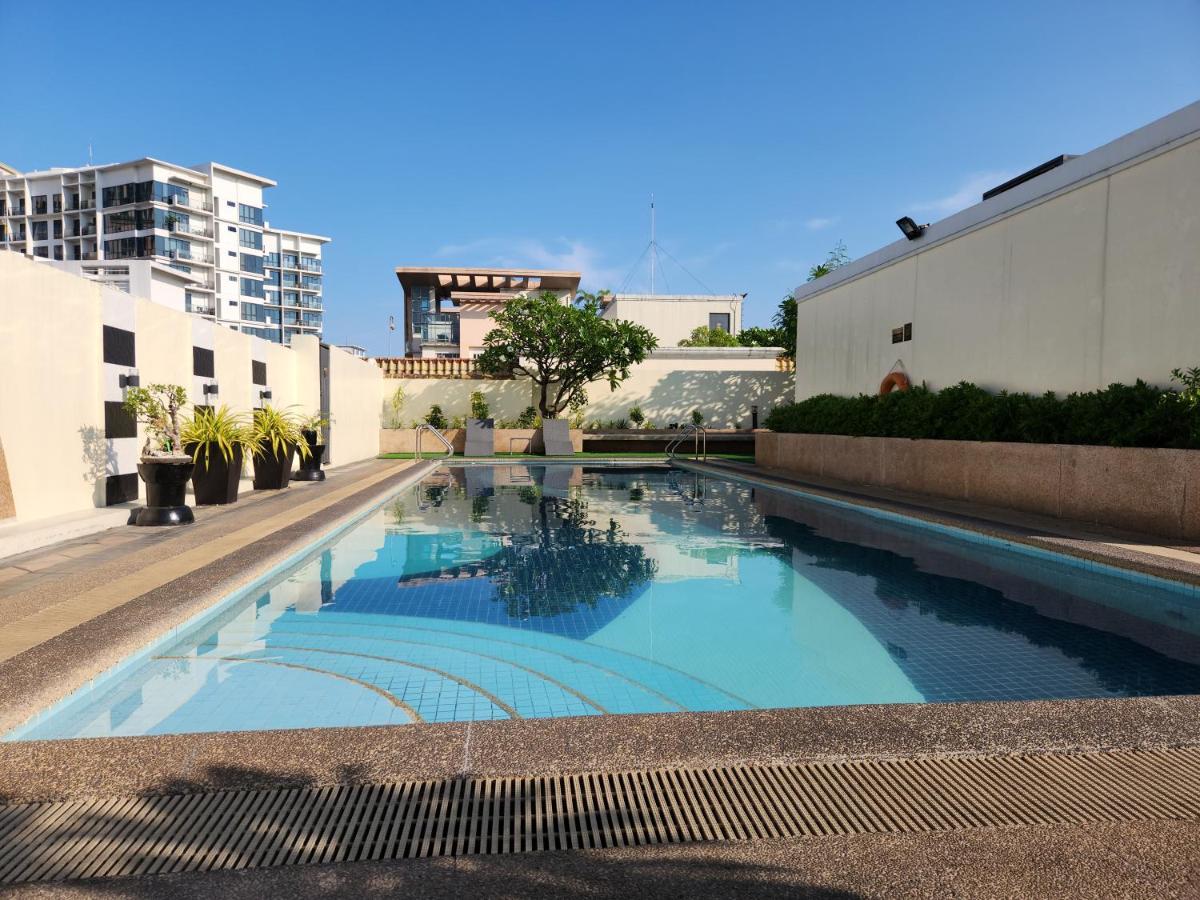 Casa Antonio at Stamford McKinley Hill Unli Wi-Fi Near Piazza - B&B