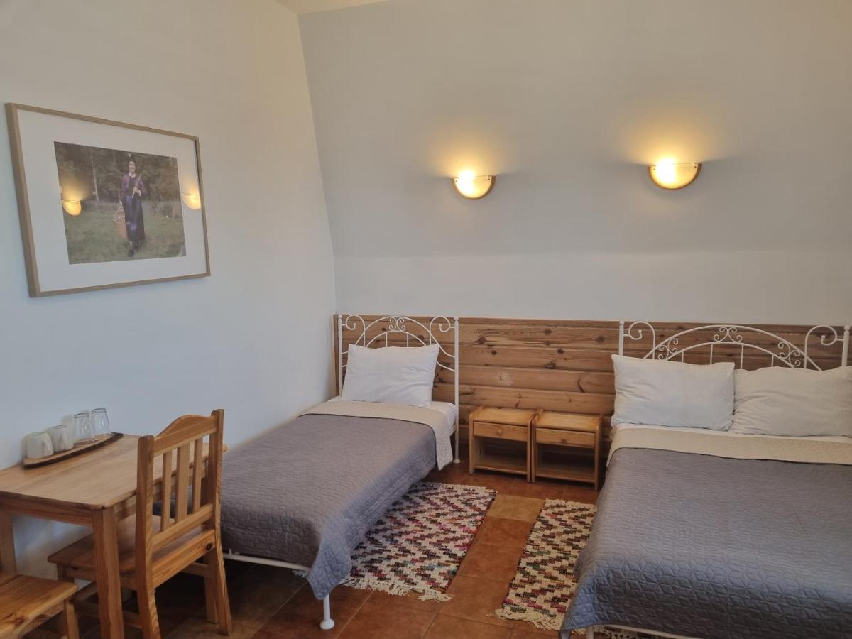 Hotelik z możliwością śniadania "KUR" Myszyniec-Kurpie - Chambres d’hôtes