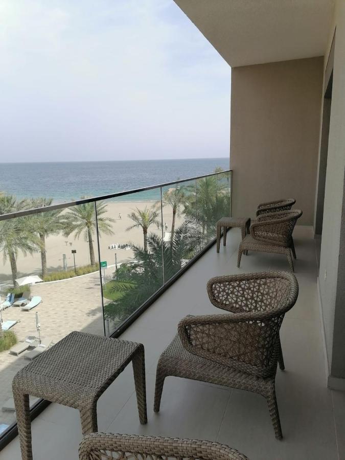 Three Bedroom Apartment at Address Residence Fujairah - Chambres d’hôtes