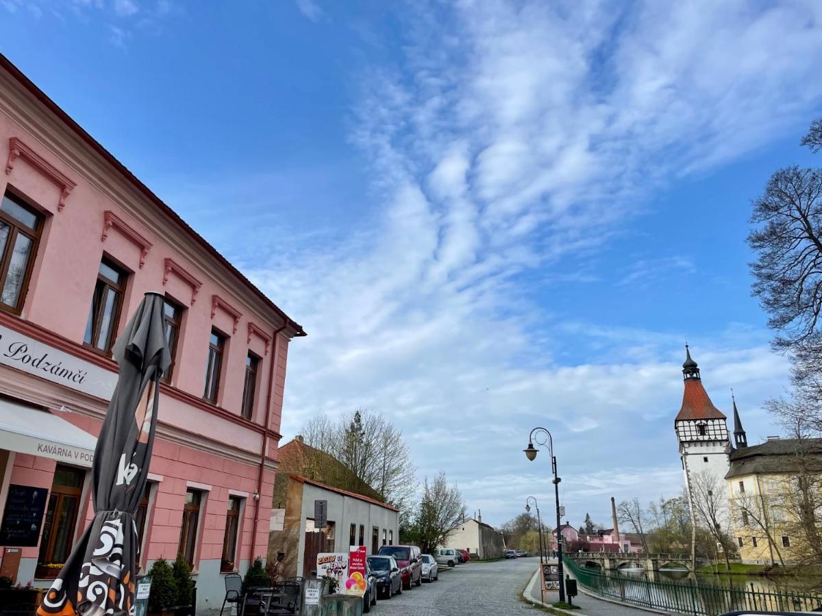 Apartmány v Podzámčí v blízkosti zámku Blatná - B&B Blatná