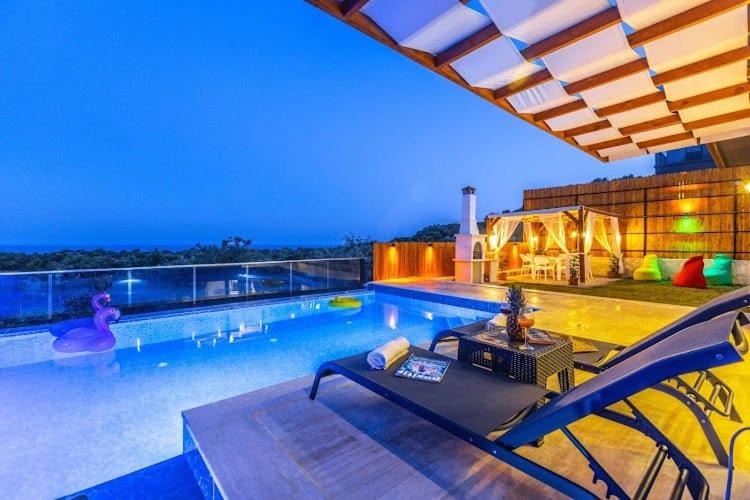 Villa con piscina privada